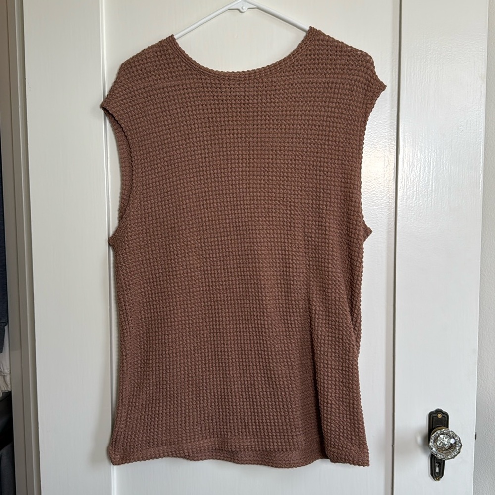 Runcati Brown Open-Knit Sleeveless Sweater Tank Men’s Medium